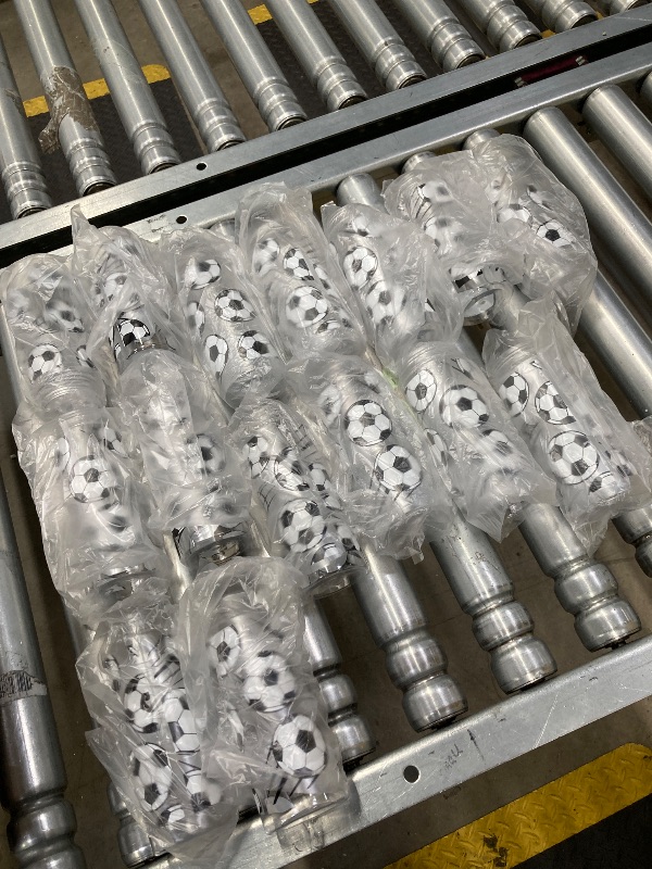 Photo 1 of ***(MISSING LIDS-SELLING AS IS)***
Domensi Pack 15 14.2 oz Soccer Plastic Cups and Straw Clear Reusable Cups and Straws tumbler for Birthday Sports Themed Party Supplies ***(MISSING LIDS-SELLING AS IS)***