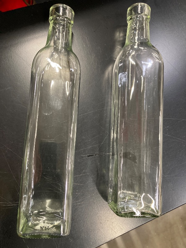 Photo 1 of ***(MISSING PARTS -SELLING AS IS )*** 
Leaflai Olive Oil Dispenser Bottle, 2 Pcs Glass Olive Oil Dispenser and Vinegar Dispenser Set n (500ml)