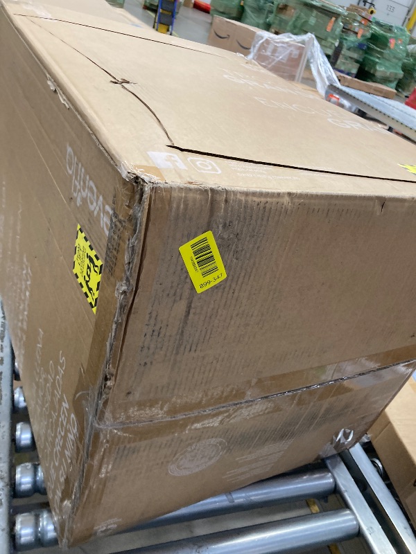 Photo 1 of *******MISSING PARTS*****JUST BRING THE CAR**********Pivot Xpand Modular Travel System with LiteMax Infant Car Seat with Anti-Rebound Bar (Ayrshire Black)