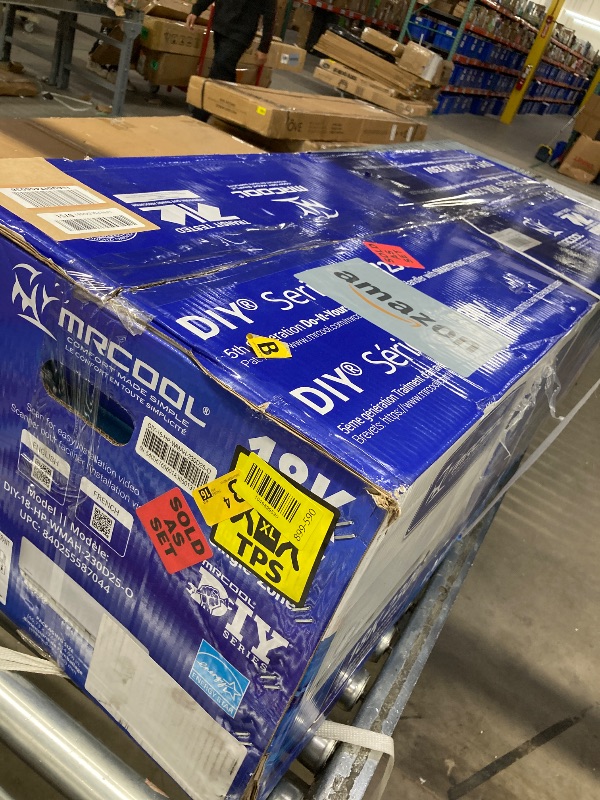 Photo 1 of ***(MISSING PARTS -SELLING AS IS )*** MRCOOL 18000 BTU 115V Ductless Inverter Mini Split Air Conditioner & Heat Pump System, 5th Gen DIY - Wall-Mounted AC Unit w/Heating and Cooling for Home, Office & Commercial Space