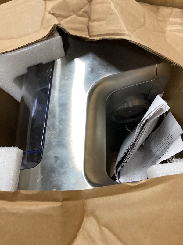 Photo 1 of ***PARTS ONLY N-SELLING AS IS***
CASABREWS Ultra Espresso Machine with LCD Display, Powerful Milk Frother and Customizable Brewing Temperature, Provides Barista-Level Lattes and Cappuccinos