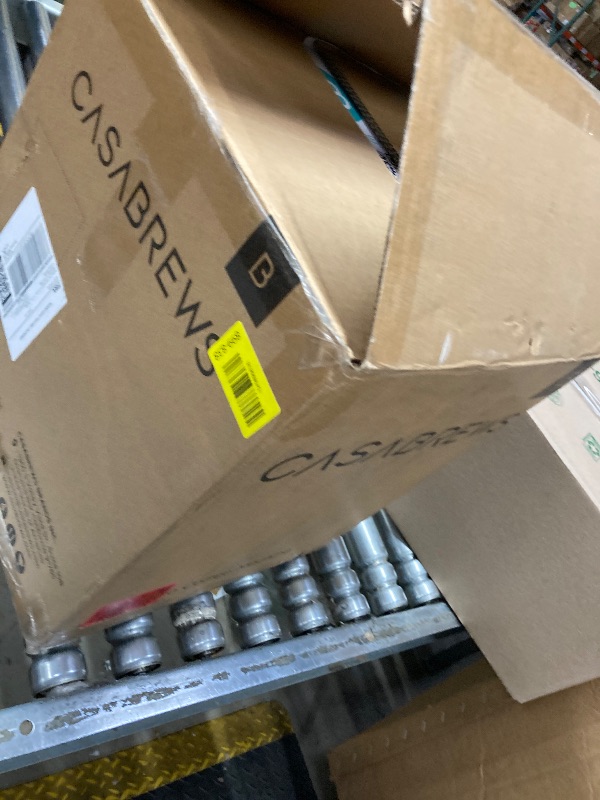 Photo 1 of ***PARTS ONLY N-SELLING AS IS***
CASABREWS Ultra Espresso Machine with LCD Display, Powerful Milk Frother and Customizable Brewing Temperature, Provides Barista-Level Lattes and Cappuccinos