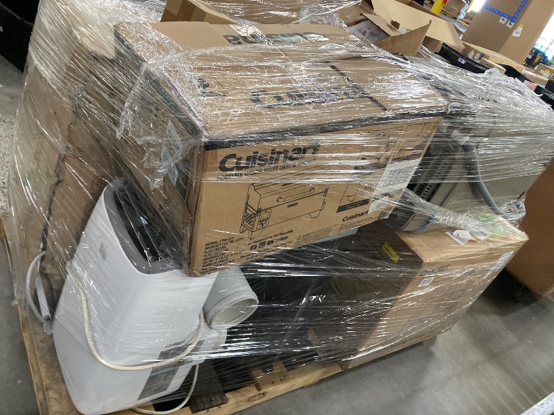 Photo 1 of ****no returns accepted***** final sale *****pallet with air conditioners and possible some fans only for parts, remote control or some part may be missing this pallet also contains small miscellanious item retail price is estimated for parts.