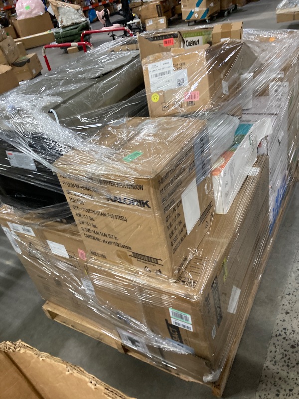 Photo 1 of ****no returns accepted***** final sale *****pallet with air conditioners and possible some fans only for parts, remote control or some part may be missing this pallet also contains small miscellanious item retail price is estimated for parts.