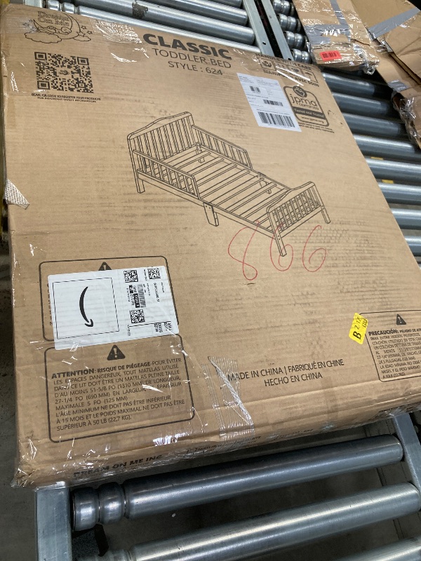 Photo 1 of ***(MISSING PARTS -SELLING AS PARTS ONLY)***
Dream On Me Classic Design Toddler Bed In White, Greenguard Gold And JPMA Certified, Low To Floor Design, Two Side Safety rails, Non-Toxic Finishes, Wooden Nursery Furniture