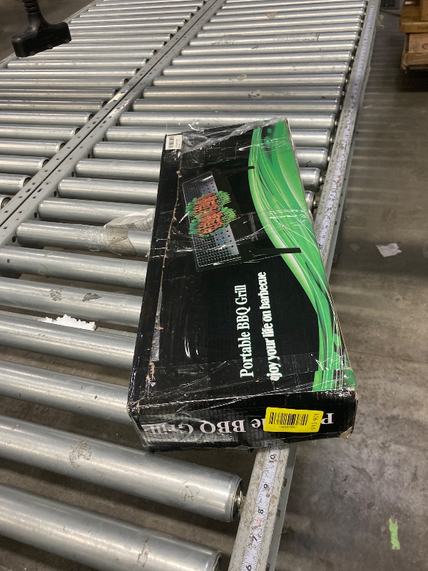 Photo 1 of **It is used, it is missing parts and it is not known if it works at 100%. It cannot be returned.****WE ONLY SELL THE GRILL THE TIME YOU SPEND ON COOKING WILL MORE DEPEND ON THE CHARCOAL YOU CHOOSE AND HOW YOU USE THEM. The mini charcoal grill is lightwei