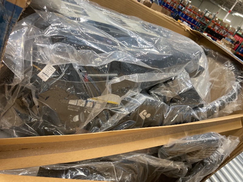 Photo 1 of ***It is used, it is missing a part and it is not known if it works 100%.*****Maxi-Cosi Zelia™ Luxe 5-in-1 Modular Travel System in New Hope Black