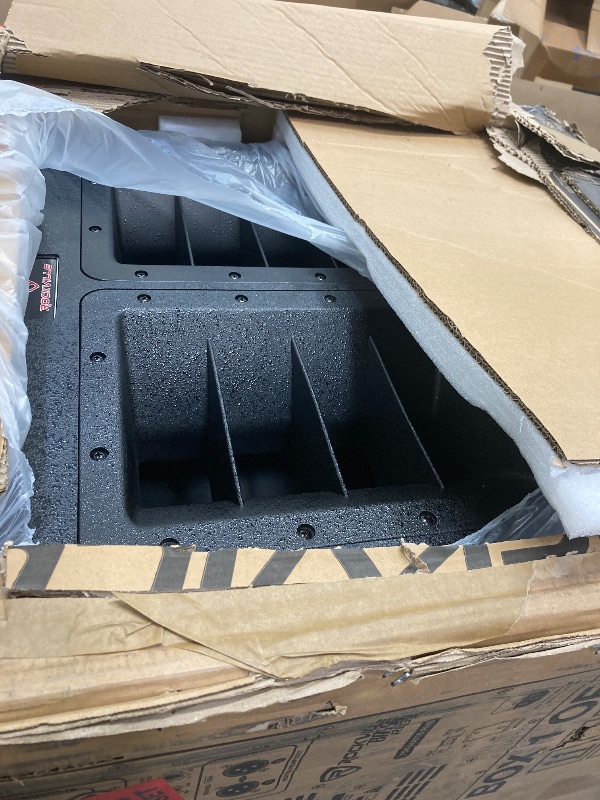 Photo 1 of **It is used, it is missing a part and it is not known if it works 100%.****Rockville RBG18FA 18" 3000w Active Powered Pro Subwoofer Folded Horn PA/DJ Sub