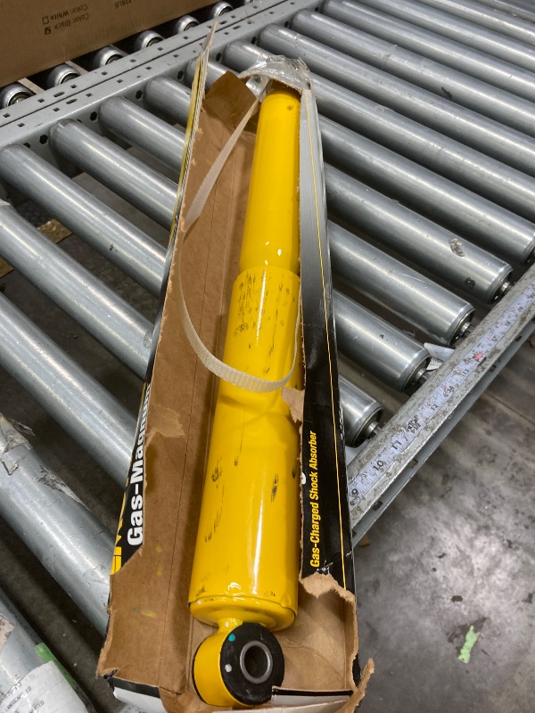 Photo 1 of **It is used, it is missing a part and it is not known if it works 100%.**Monroe Gas-Magnum 34690 Suspension Shock Absorber for Chevrolet Silverado 2500 HD