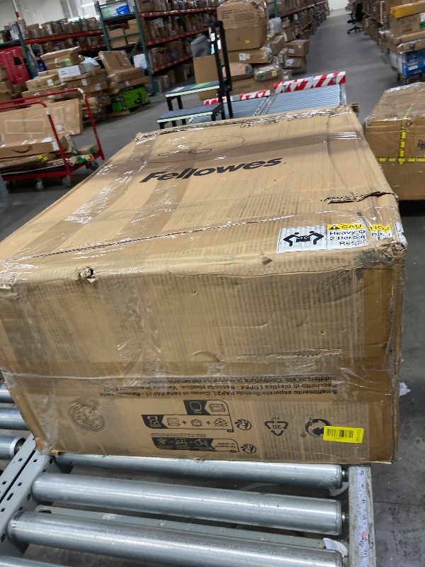 Photo 1 of ****THIS IS USED. IT IS MISSING PARTS. IT WAS CONNECTED AND TURNED ON, BUT IT IS NOT KNOWN IF IT WORKS AT 100%.
****Fellowes Powershred 125Ci 20-Sheet Crosscut Shredder