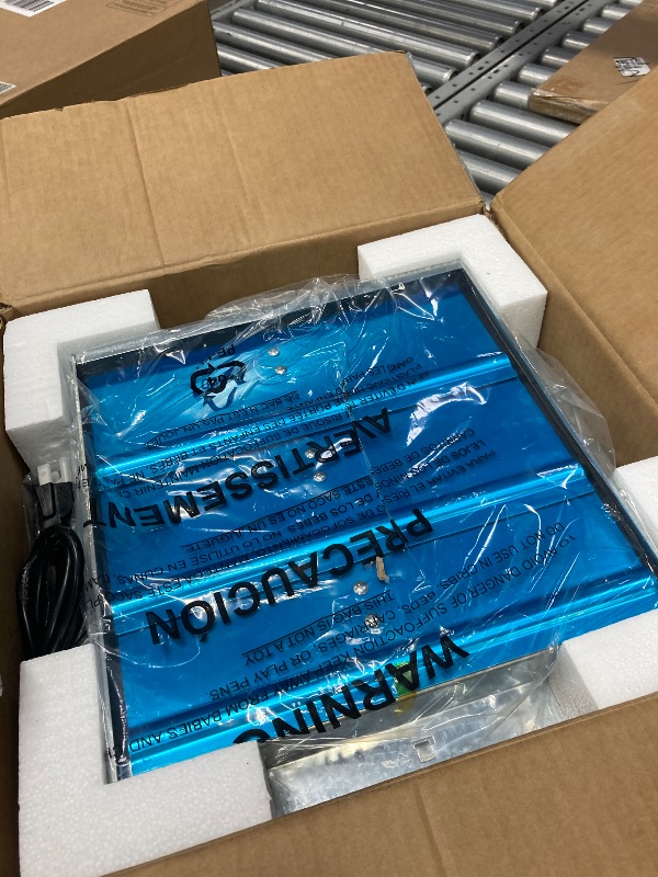 Photo 1 of ***MISSING THERMOSTAT***iLIVING 12" Wall Mounted Shutter Exhaust Fan, Automatic Shutter, with Thermostat and Variable Speed controller, 0.6A, 960 CFM, 1400 SQF Coverage Area Silver (ILG8SF12V-ST)