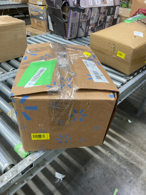 Photo 1 of ***used missing parts***URBONUR 3 Pcs Black and Gold Floral Comforter Set King Size, White Flowers Butterfly Printed Bedding Set, Botanical Gold Leaves Bed Comforter Set for Women Men