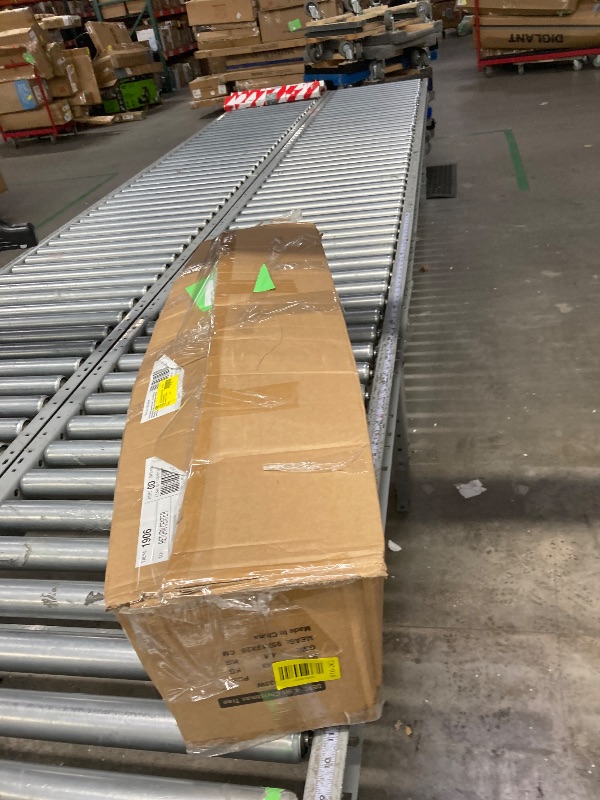 Photo 1 of ***It is used, it is missing a part and it is not known if it works 100%.****Qunler Christmas Tree, 4FT Pre-Lit Hinged Christmas Tree with 360 Tips, Snow Artificial Xmas Tree with 120 Multicolor & Warm White LED Lights for Holiday, Outdoor, Indoor, Home