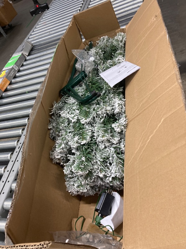 Photo 1 of ***It is used, it is missing a part and it is not known if it works 100%.****Qunler Christmas Tree, 4FT Pre-Lit Hinged Christmas Tree with 360 Tips, Snow Artificial Xmas Tree with 120 Multicolor & Warm White LED Lights for Holiday, Outdoor, Indoor, Home