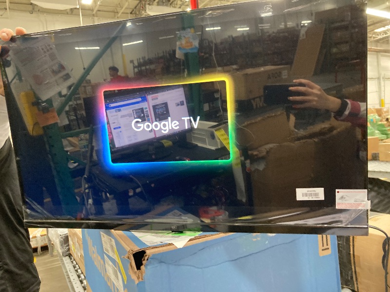 Photo 1 of "FPD 32"" Palette-Series HD 720p Smart Google TV with Dolby Atmos and HDR10"