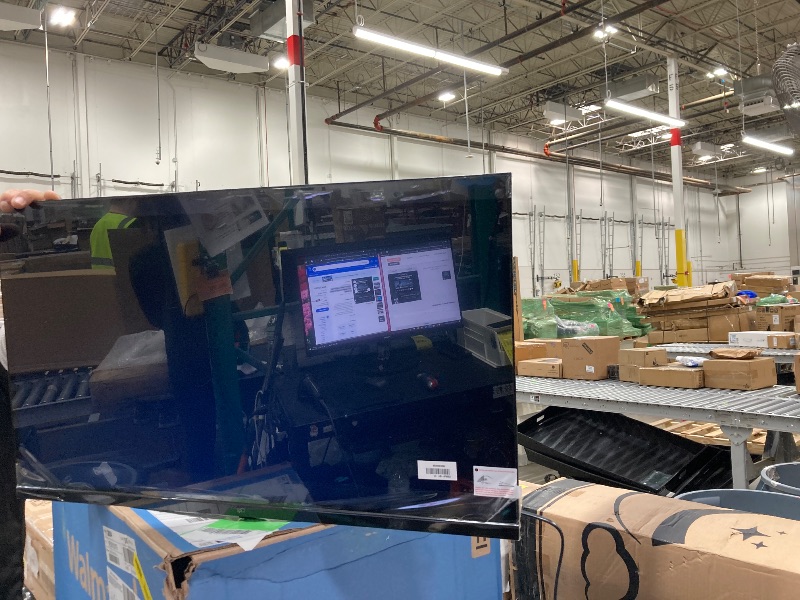 Photo 1 of "FPD 32"" Palette-Series HD 720p Smart Google TV with Dolby Atmos and HDR10"