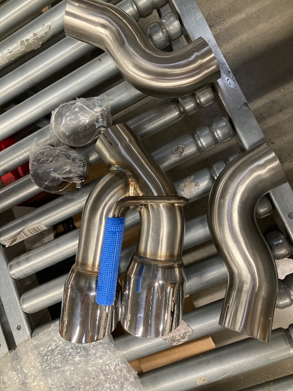 Photo 1 of ***MISSING PARTS/BOX 1 OF 2 ONLY/INCOMPLETE SET**Mishimoto MMEXH-CAM8-16AQTPP Pro Axleback Exhaust Compatible with Chevrolet Camaro SS Quad Tip 2016-2018 Polished