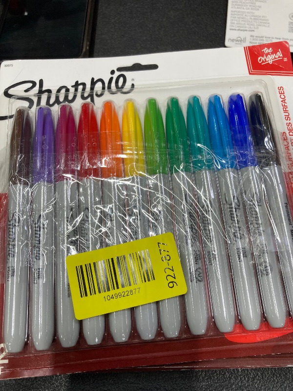 Photo 1 of **4OACKSharpie Permanent Markers Quick Drying And Fade Resistant Fine Tip Marker Set For Wood Plastic Paper Metal And More Drawing Coloring And Poster Marker Assorted Colors 12 Count