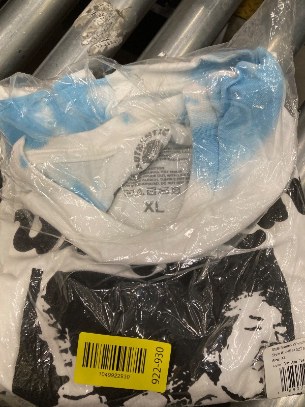 Photo 1 of **size xL**