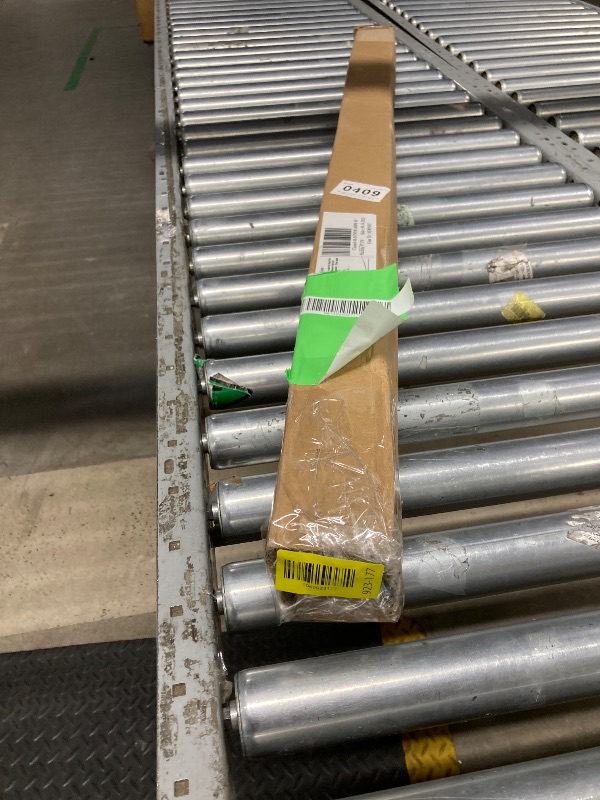 Photo 1 of *Missing stopper end?* H.VERSAILTEX Window Curtain Rod Set 48 - 84" 3/4 Inch Diameter Small Curtain Rod Set with Gold Finishing