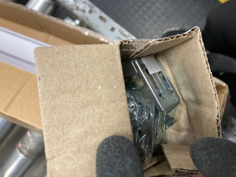 Photo 1 of 1" Cordless Mini Blinds, White