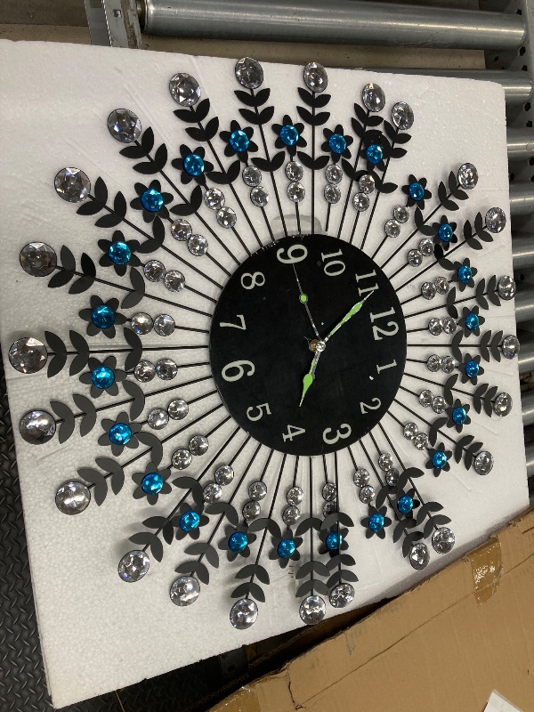 Photo 1 of *Clock hands bent* 23.6'' Large Modern 3D Crystal Round Wall Clock Luxury Home Decor Glow In Night