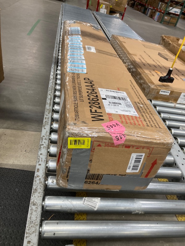 Photo 1 of *FACTORY SEALED* MOLBIUS Full Size Mattress 10 Inch | Full Mattresses in a Box Hybrid | Medium Firm Feel Memory Foam and Individual Pocket Springs | Fiberglass Free Bed Matress | Breathable | CertiPUR-US | Upgrade