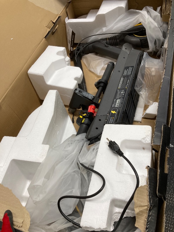 Photo 1 of *Not charged* *Scratched* Segway Ninebot MAX G2 Electric KickScooter, Power by 1000W Motor, Up to 43 Miles Range and 22MPH, w/t 10-inch Tires , Dual Brakes & Suspension, Electric Scooter for Adults, UL-2272 Certified