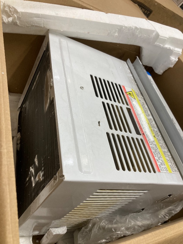 Photo 1 of *Back has damage* GE Window Air Conditioner 12,000 BTU for Rooms up to 550 sq ft., Wi-Fi Enabled, Energy-Efficient Cooling for Large Rooms, Easy Install Kit, Control Using Remote or Smartphone App, White