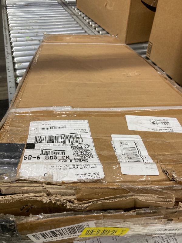 Photo 1 of **MISSING PARTS**VEVOR Pallet Forks, 2000 Lbs Clamp on Pallet Forks 43" Total Length, Tractor Bucket Forks with Adjustable Stabilizer Bar, Heavy Duty Pallet Forks for Tractor Attachments, Skid Steer, Loader Bucket