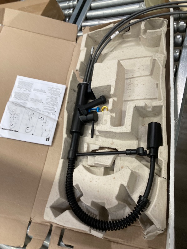 Photo 1 of ***(PARTS ONLY -SELLING AS IS)***
Delta Antoni Pro Style Commercial Kitchen Faucet with Pull Down Sprayer, Single Hole Matte Black Kitchen Sink Faucet, Single Handle, Matte Black 18803-BL-DST