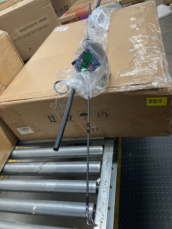 Photo 1 of *****MISSING PENN BATTLE ****PENN 10' Battle IV Spinning Fishing Rod and Reel Combo Kit, 8000 Reel, CNC Gear Technology, Full Metal Body and Sideplate, HT-100 Drag System