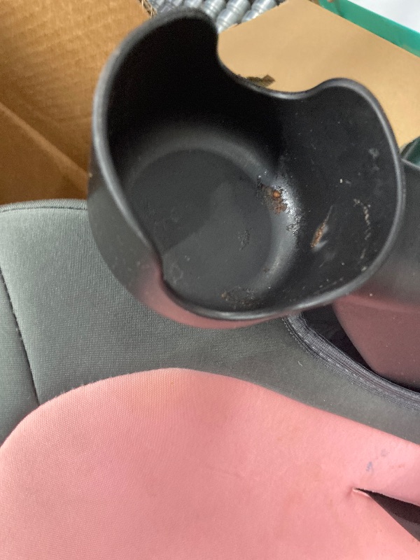 Photo 1 of ****very *used**********Cosco Kids Finale DX 2-in-1 Booster Car Seat, Forward Facing Toddler Car Seat (30-65 lbs) and Belt Positioning High Back Booster (40-100 lbs), Sweetberry