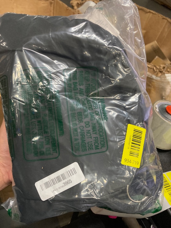 Photo 1 of ***ONE SINGLE BAG***
Voova Weekender Bags for Women, Large Travel Duffle Bag for Personal Item Travel with Shoes Compartment, for Men, Gym, Hospital, Yoga (Black)