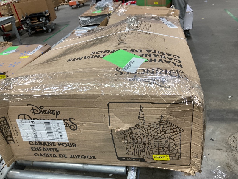 Photo 1 of ***It is used, it is missing parts, it is not known if it works 100%.**Disney Princess Plastic Indoor,Outdoor Playhouse with Easy Assembly