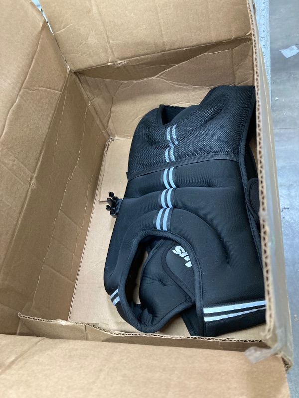 Photo 1 of ***used**ZELUS Weighted Vest, 6lb/8lb/12lb/16lb/20lb/25lb/30lb Weight Vest with Reflective Stripe for Workout, Strength Training, Running, Fitness, Muscle Building, Weight Loss, Weightlifting, Black(16 lb)