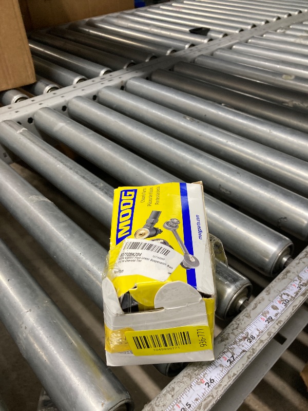 Photo 1 of **used missing parts***MOOG K500317 Front Lower Suspension Ball Joint for Chevrolet Trax