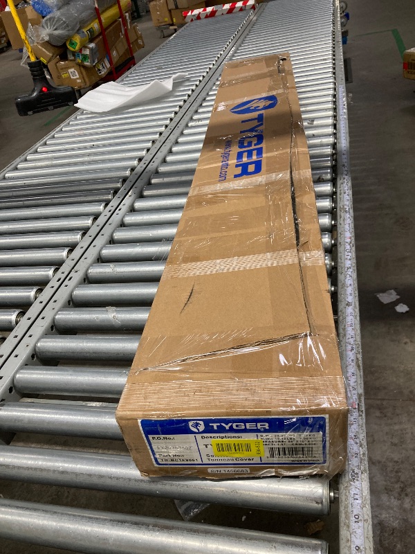 Photo 1 of ***It is missing a part, is used, and it is not 100% certain.***Tyger Auto T1 Soft Roll-up Truck Bed Tonneau Cover Compatible with 2022-2025 Ford Maverick (Not Fit Models with Utility Track System) | 4.5' (54") Bed | TG-BC1F9061