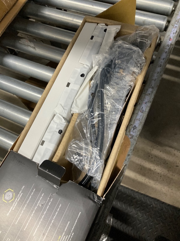 Photo 1 of **MISSING HARDWARE, MOUNTS, MANUAL, AND WIRING**
CORSAIR Nautilus 360 RS Liquid CPU Cooler – 360mm AIO – Low-Noise – Direct Motherboard Connection – Daisy-Chain – Intel LGA 1851/1700, AMD AM5/AM4 – 3X RS120 Fans Included – WHITE