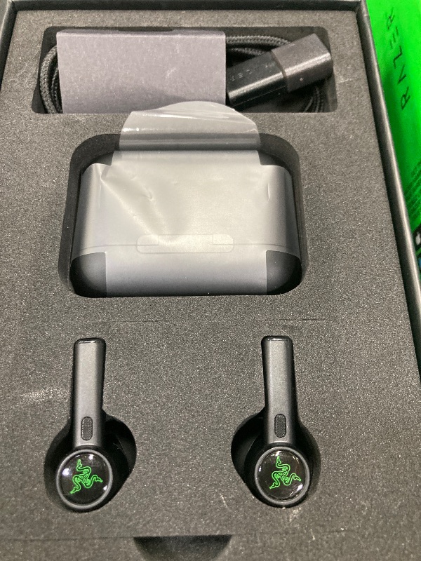 Photo 1 of ***RIGHT EAR PIECE DOES NOT WORK***Razer Hammerhead True Wireless Pro Bluetooth Gaming Earbuds: THX Certified - Advanced Hybrid Active Noise Cancellation - 60ms Low-Latency - Touch Enabled - <20 Hr Battery Life - Classic Black