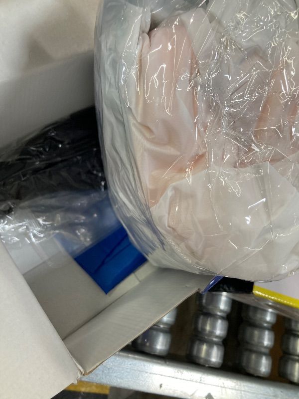 Photo 1 of ***BRAND NEW***Dawdix 5FT Inflatable Ramadan Decorations, Blow Up Ramadan Crescent Moon with LED Lights, Muslim Islamic Eid Mubarak Inflatables Decor for Outdoor Holiday Party, Yard, Garden***BRAND NEW***