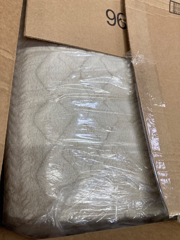 Photo 1 of ??????? Palette Life Kotatsu Futon Blanket (Cover Only), 3D Pattern Jacquard Boa 74.8 x 94.5 inches (190 x 240 cm), Rectangle, Ivory
