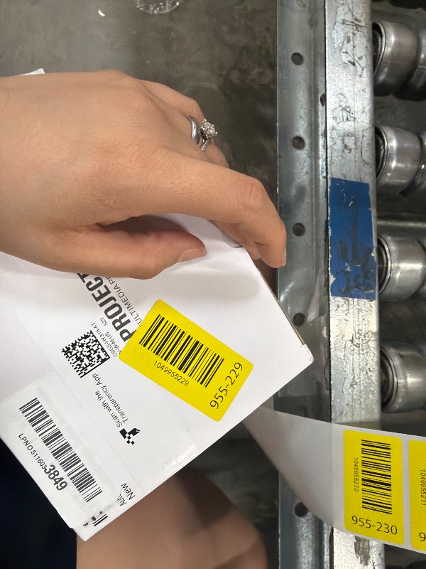 Photo 1 of ?Auto Focus&1080P?Magcubic Mini Smart Projector with 4K Support, Portable Projector with Wifi and Bluetooth, 5W Speaker, Built in Apps, Voice Control, Outdoor Movie Projector