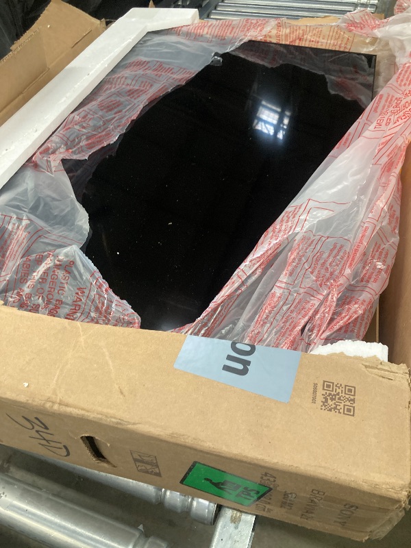 Photo 1 of ****No return****
***Parts only***

Sony BRAVIA 2 II 43 Inch 4K Ultra HD LED Smart TV with Google TV and Exclusive Features for PlayStation®5 (K-43S20M2)