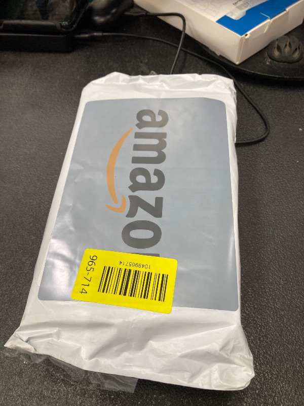 Photo 1 of ***10 MAILERS INCLUDED***METRONIC Bubble Mailers 4x8 Inch Padded Envelopes Usable Size 4x7 Waterproof Black Padded Mailer Self Seal Adhesive Bubble Envelopes for Shipping Jewelry, Makeup, Small Business***10 MAILERS INCLUDED***