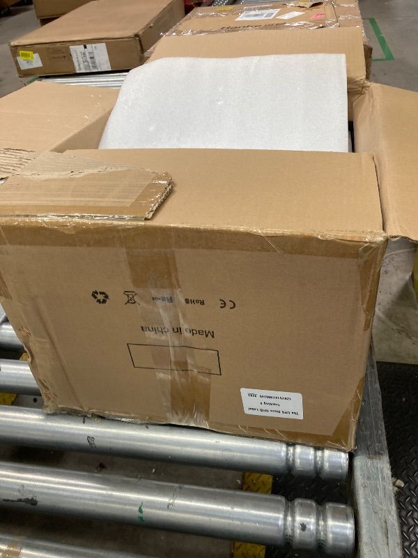 Photo 1 of **MISSING PARTS***MODERN 18Grids Hexagon Garage Light: 72Pack 574W 70000LM High Brightness Hexagon Garage Lights-Easy Install Honeycomb Ceiling Lights for Warehouse, Gym Basement, Exhibition Hall