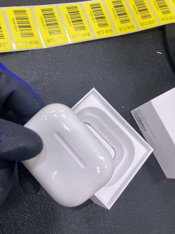 Photo 1 of **Not working properly, to use for replacements, its not permitted to return, not refund** **Apple AirPods Pro 3 Wireless Earbuds, Active Noise Cancellation, Live Translation, Heart Rate Sensing, Hearing Aid Feature, Bluetooth Headphones, Spatial Audio, H