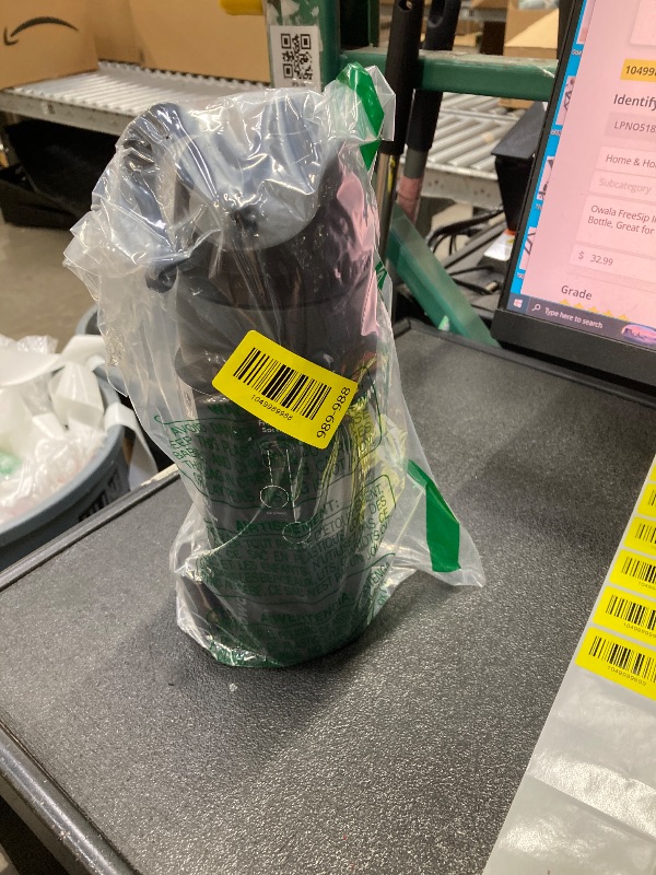 Photo 1 of ***Cap is broken***Owala FreeSip Insulated Stainless Steel Water Bottle with Straw, BPA-Free Sports Water Bottle, Great for Travel, 32 Oz, Very, Very Dark***Cap is broken***