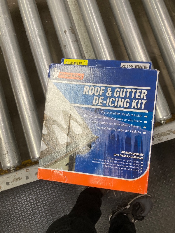 Photo 1 of ***Heater cable is missing. It is only mounting brackets***Frost King RC100 Automatic Electric Roof Cable Kits, 100ft x 120V x 5 Watts/ft, 100 Feet, Black***Heater cable is missing. It is only mounting brackets***