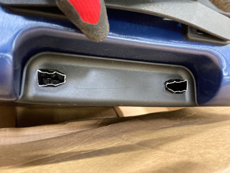 Photo 1 of **Handle broken not usable, to use for parts**TRAVELARIM 20 Inch Carry On Luggage 22x14x9 Airline Approved, Carry On Suitcase with Wheels, Hard-shell Carry-on Luggage, Durable Luggage Carry-On, Navy Small Suitcase with Cosmetic Case
